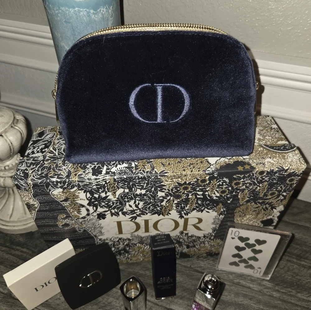 Dior Beauty Bundle Addict Lipstick Holder, Oil, Pouch, Mirr, With 10 of 💙 W/box